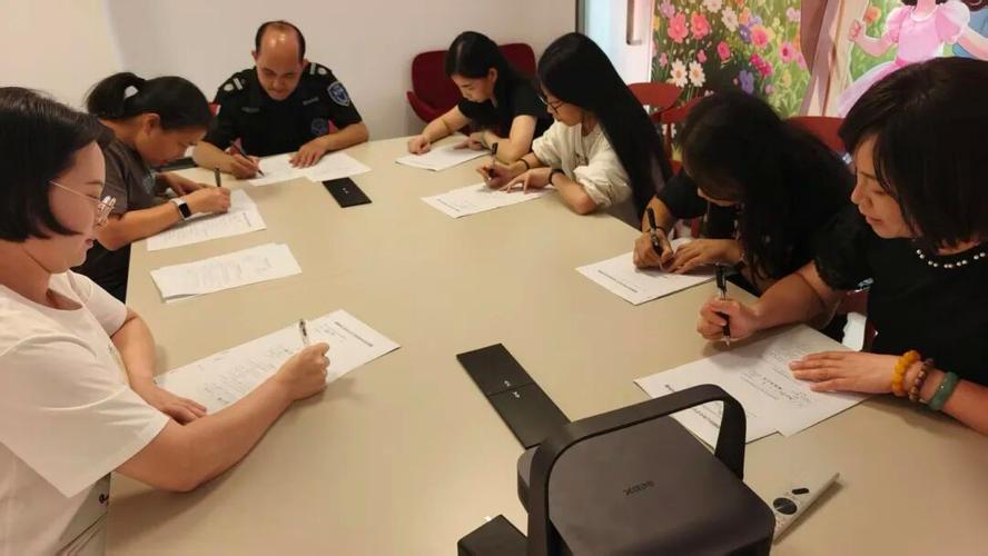 陽東區(qū)民政局婚姻登記處組織開展安全生產(chǎn)專題培訓(xùn) 筑牢婚姻服務(wù)安全防線